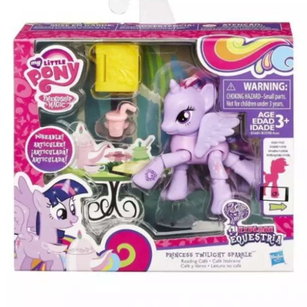 PRINCESS TWILIGHT SPARKLE READING CAFE Equestria Poseable My Little Pony *NIB*